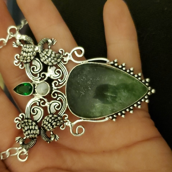 New Unique Nephrite, Diopside, Rainbow Moonstone 925 Silver Statement Necklace. - Picture 2 of 4